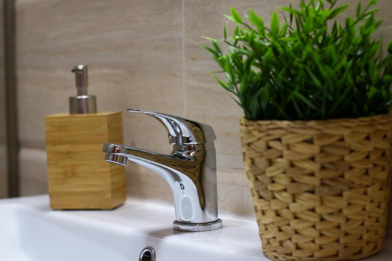 Fratelli Apartments Summerland مامايا المظهر الخارجي الصورة