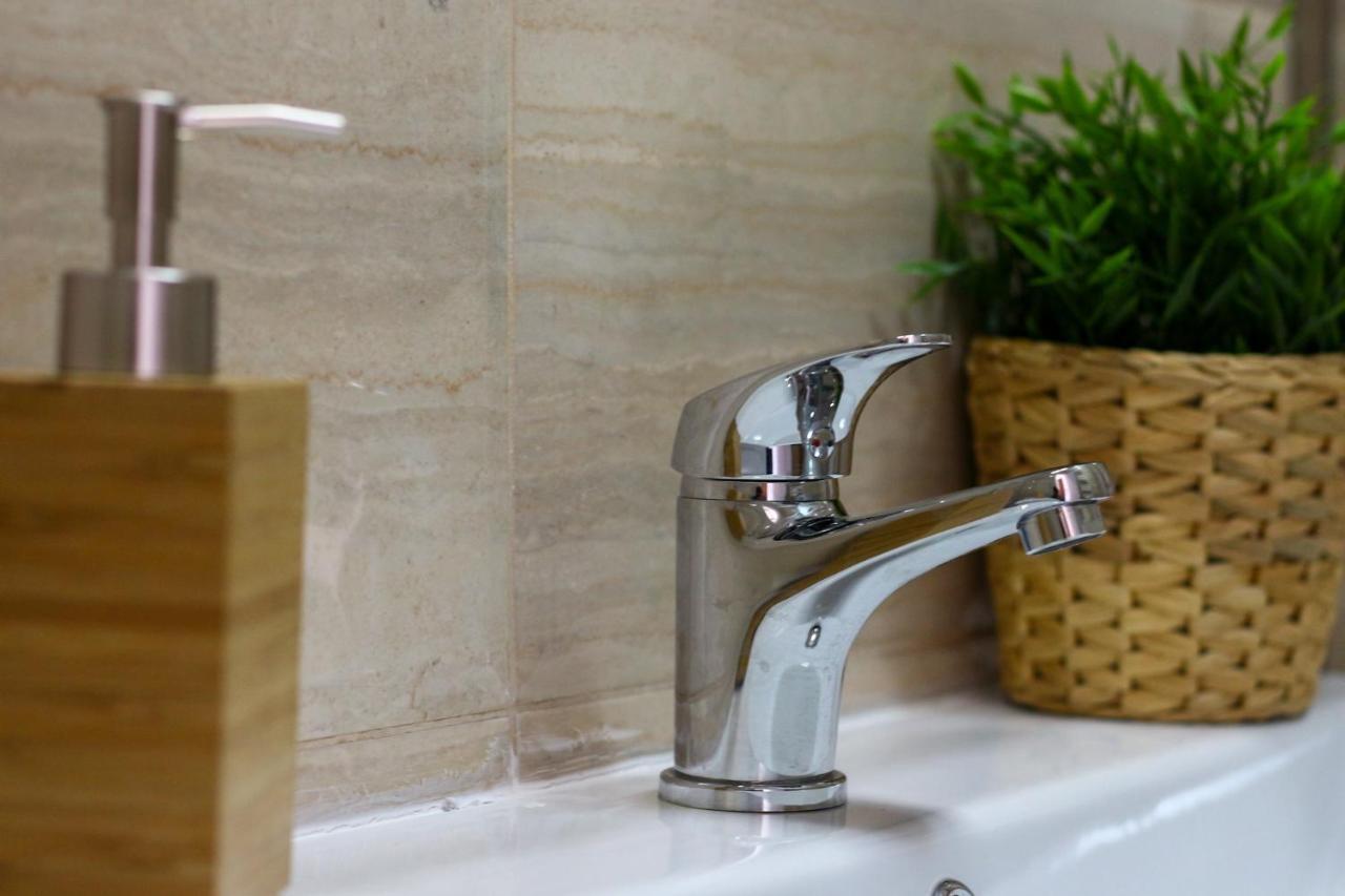 Fratelli Apartments Summerland مامايا المظهر الخارجي الصورة